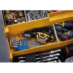 Latarka czołowa Petzl ARIA 1R 